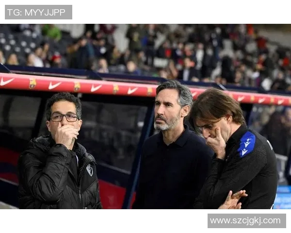 足球明星离世的悲痛时刻回顾与影响分析